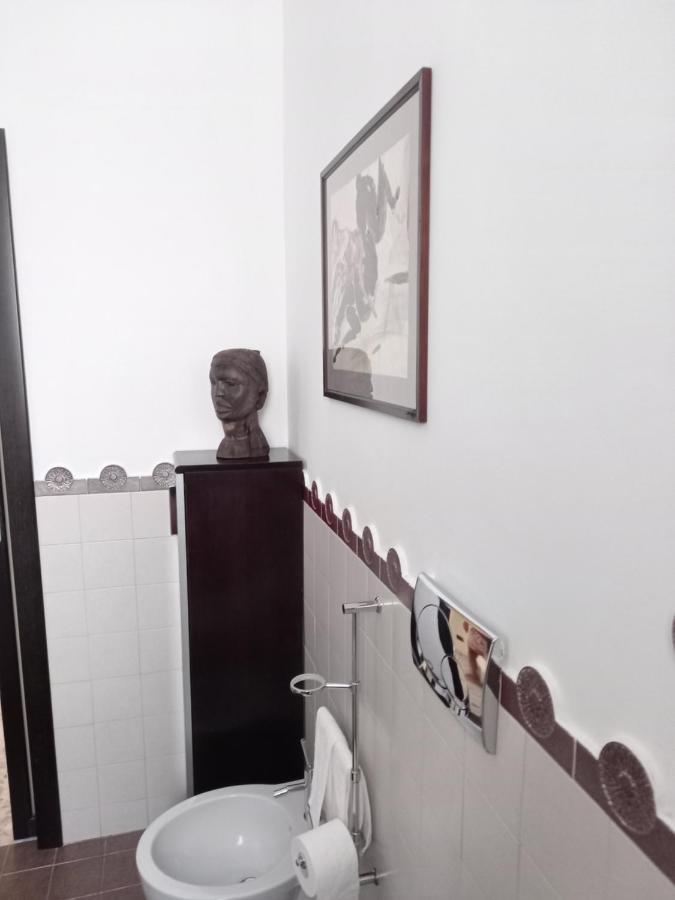 Confortevole Бари Екстериор снимка